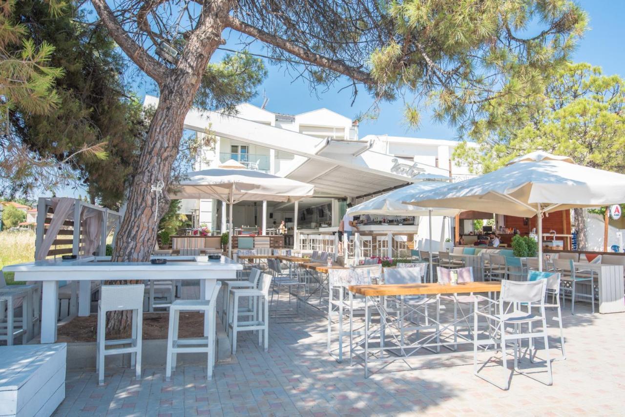 Vertigo Seaside Apartments ニキティ エクステリア 写真