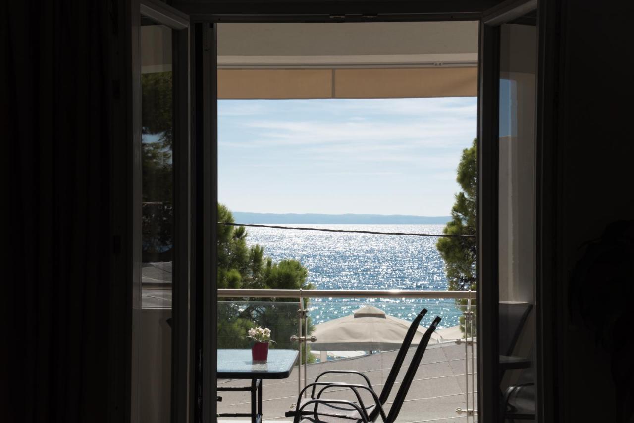 Vertigo Seaside Apartments ニキティ エクステリア 写真
