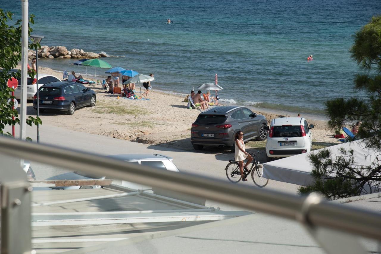Vertigo Seaside Apartments ニキティ エクステリア 写真